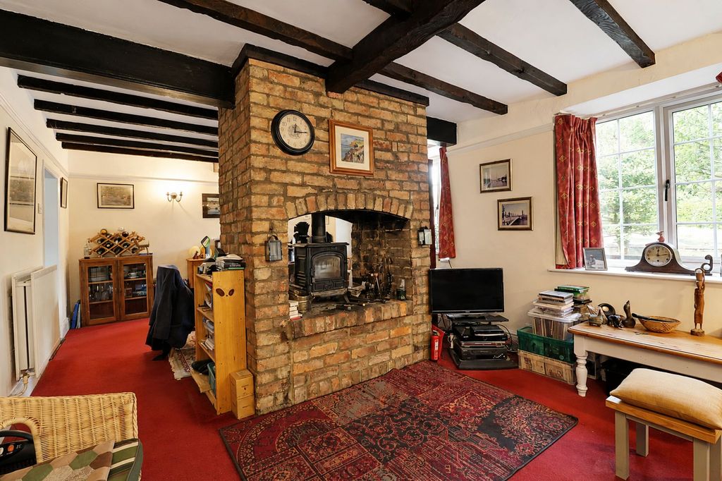 Property photo 2 of 13