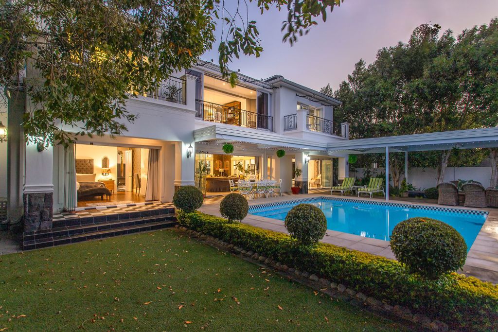 Property photo 1 of 37 Vlv1709092