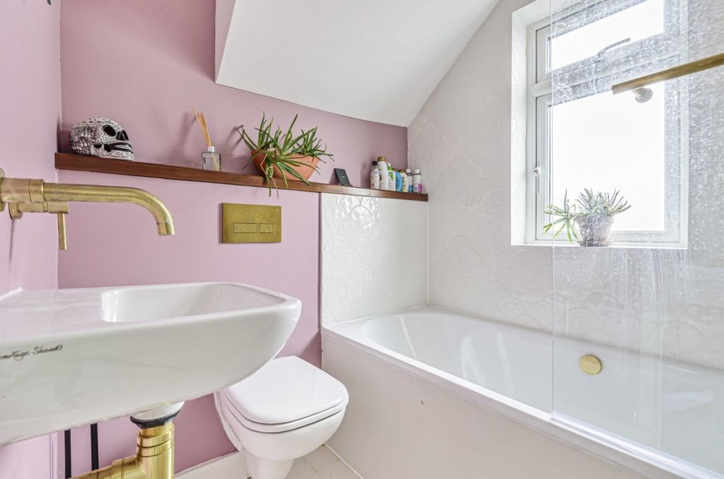 Property photo 3 of 11 Picture No. 02