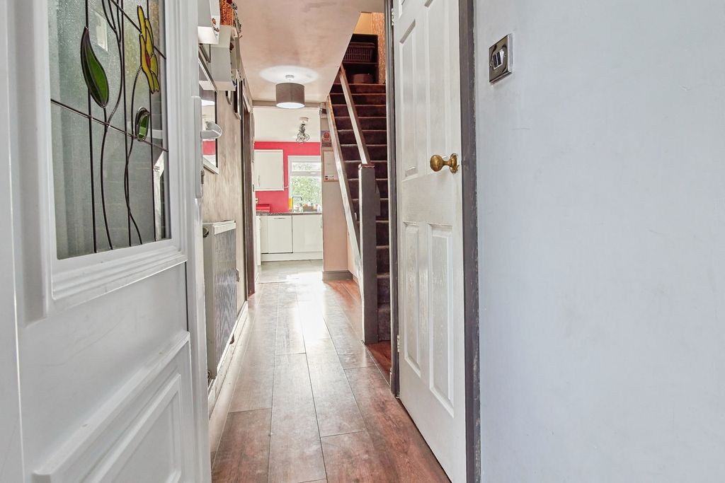 Property photo 2 of 20 Hallway