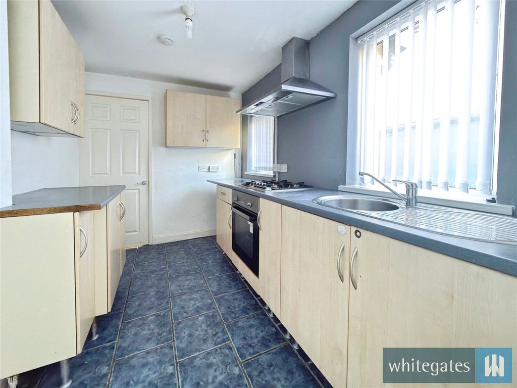 Property photo 2 of 12 Picture No. 14