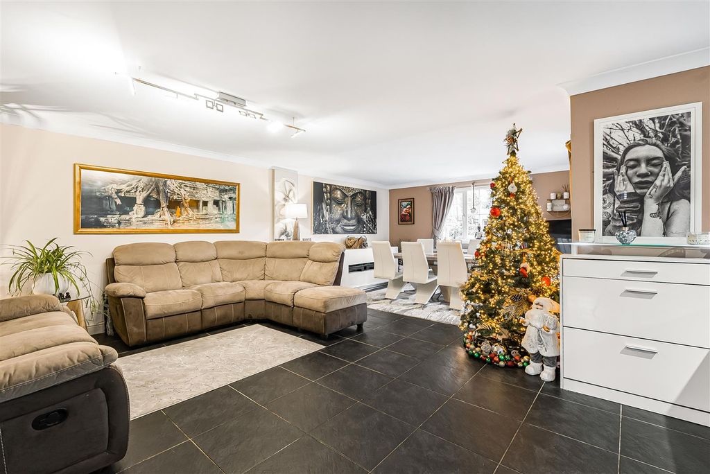 Property photo 2 of 39 15_69278.Jpg