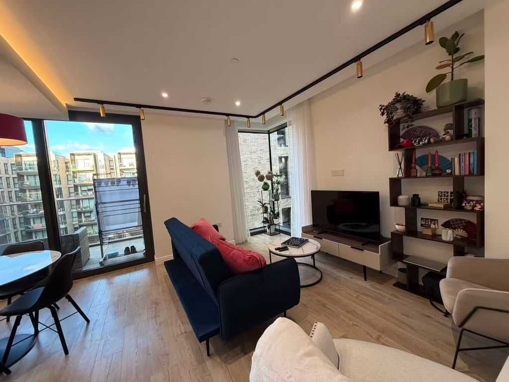 Property photo 1 of 31