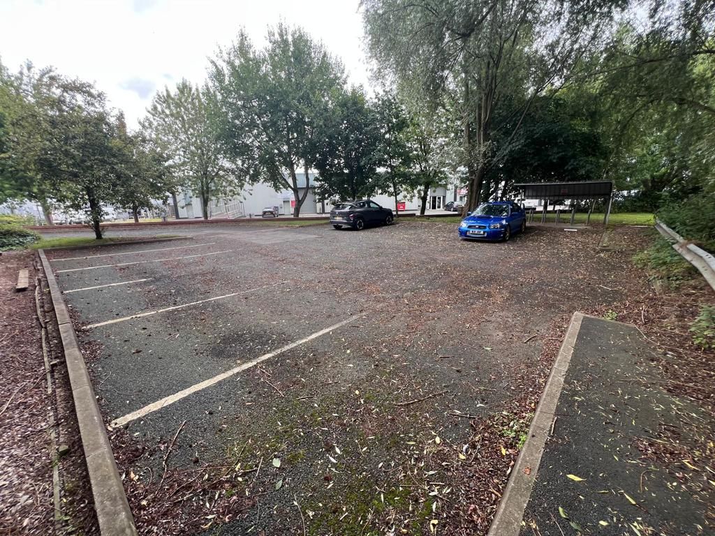 Property photo 3 of 5 Photo 4