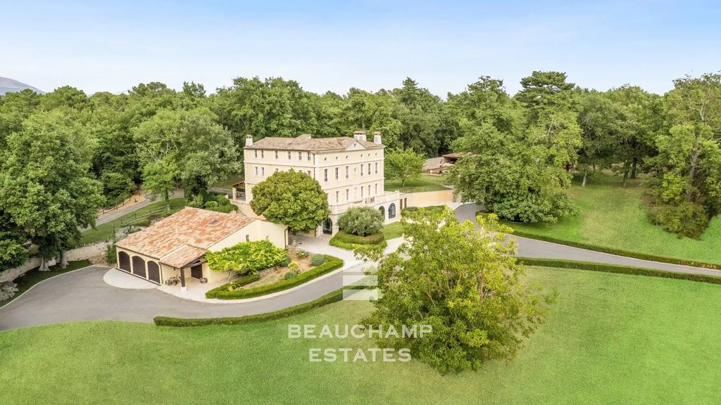 Property photo 1 of 9 Exceptional 11-Bedroom Estate With Swimming Pool – Callian