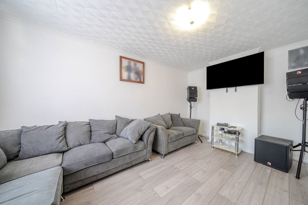 Property photo 2 of 24 1523691-22-6Aad21...