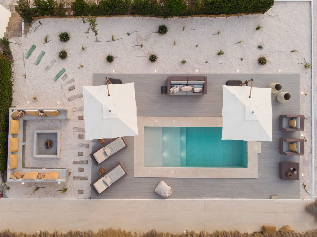 Property photo 3 of 33