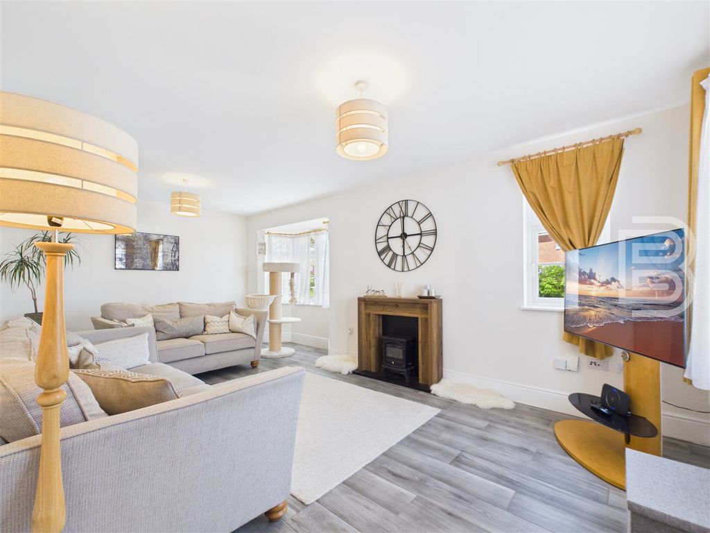 Property photo 2 of 25 Cam01515G0-Pr0206-Still014.Jpg