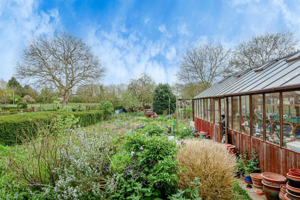 Property photo 2 of 7 Rear Garden