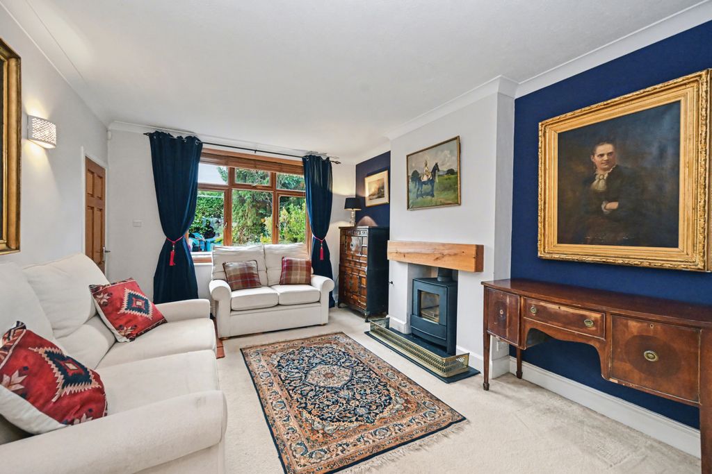 Property photo 3 of 25