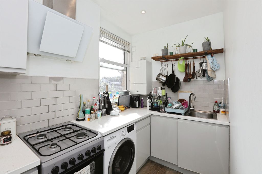 Property photo 2 of 8