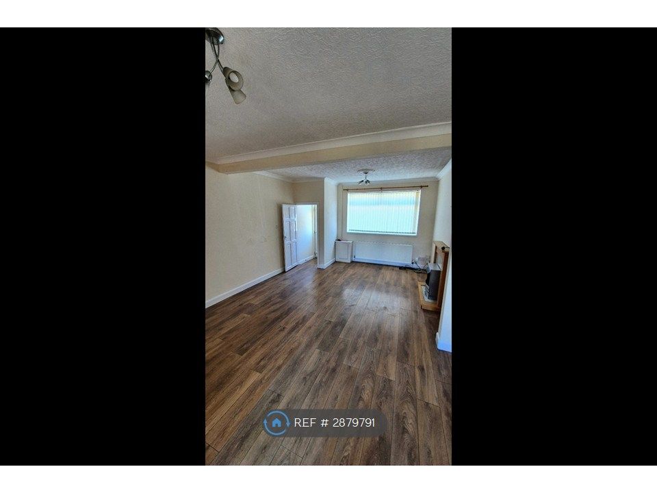 Property photo 2 of 12 Living Room