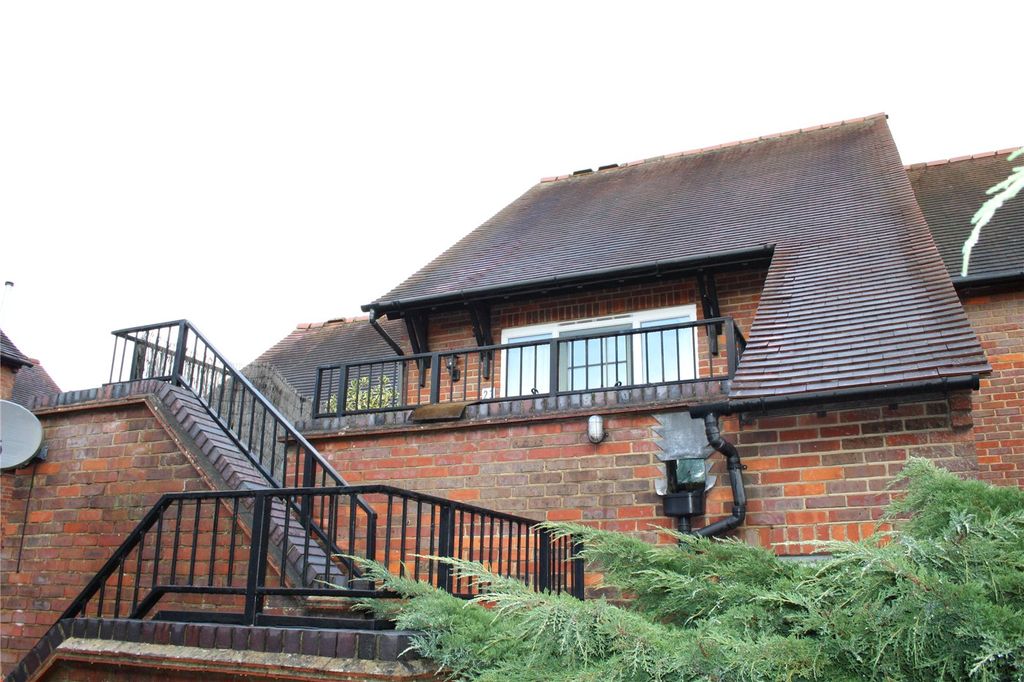 Property photo 1 of 7 1