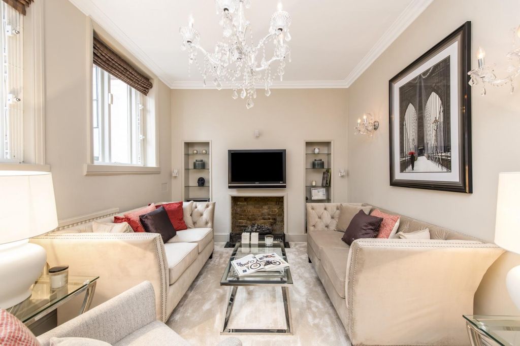 Property photo 2 of 12 Image