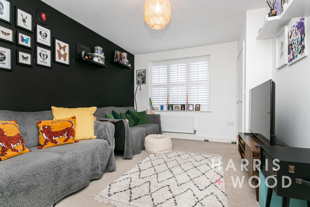 Property photo 3 of 25 4637892