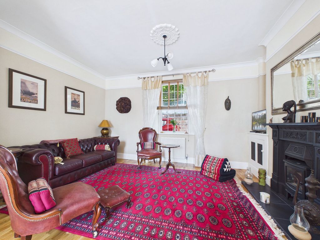 Property photo 2 of 18