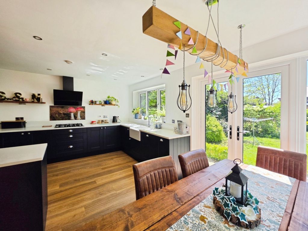 Property photo 3 of 47 Pbox-Img.Jpg