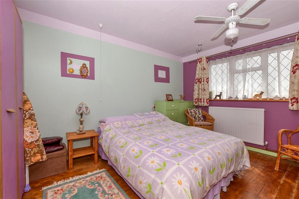Property photo 3 of 17 Bedroom 1