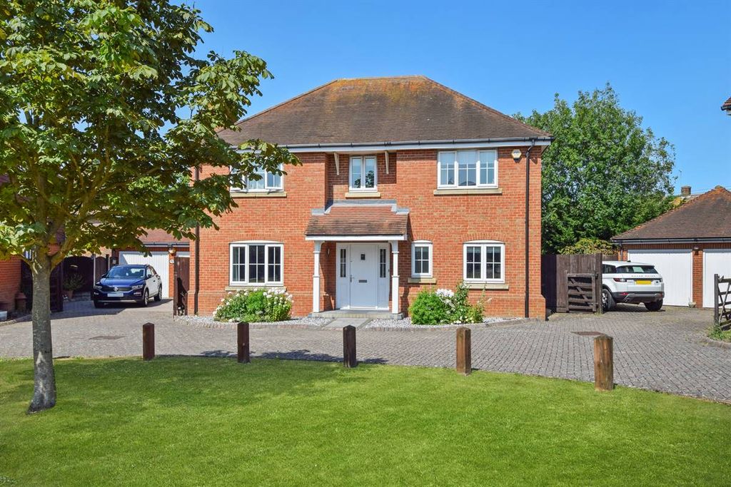 Property photo 1 of 35