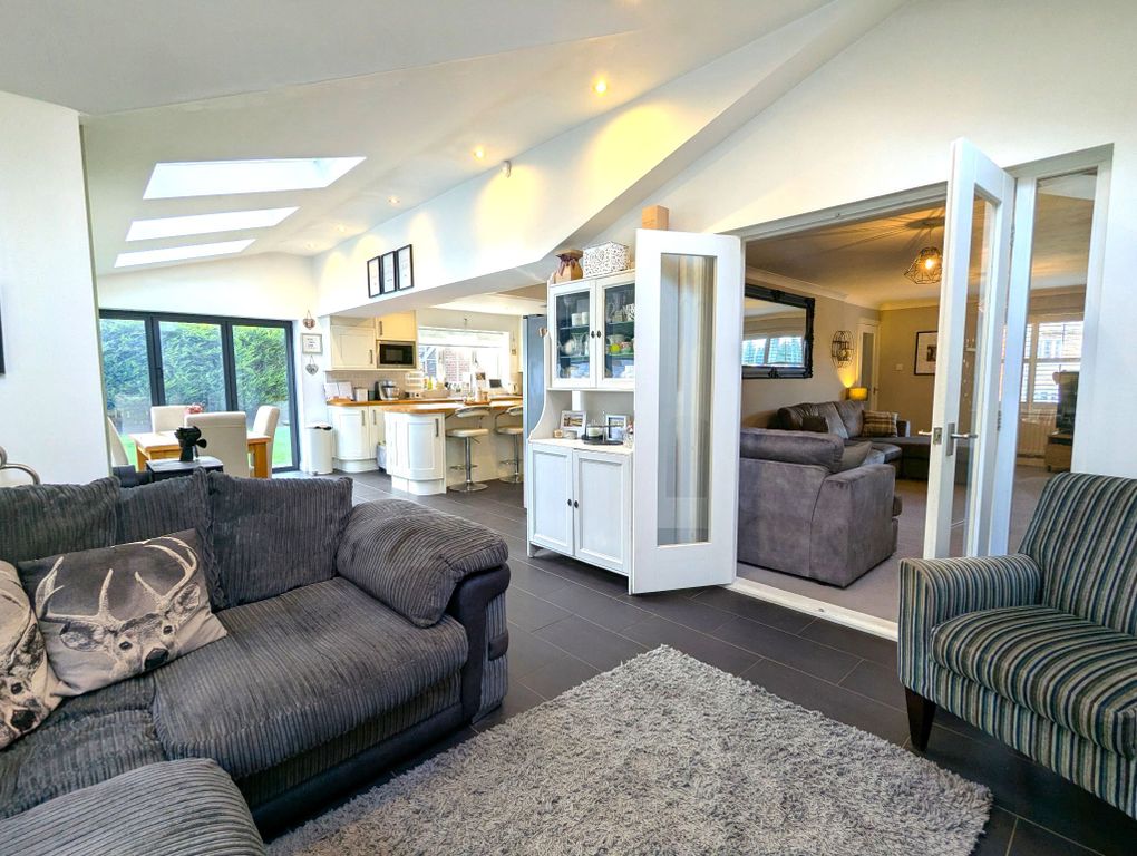 Property photo 2 of 29 Photograph 2