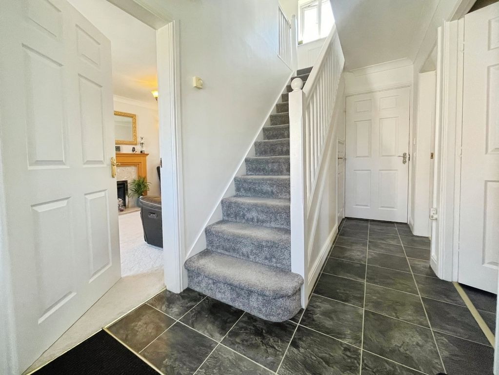 Property photo 3 of 22 Hallway