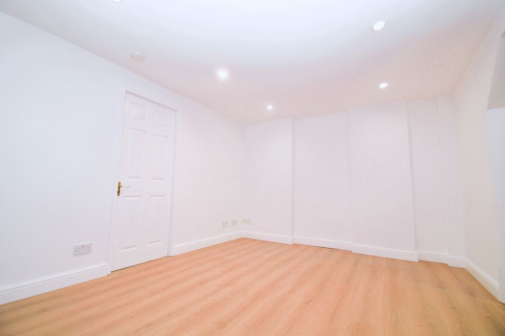 Property photo 1 of 8 Dsc_0603