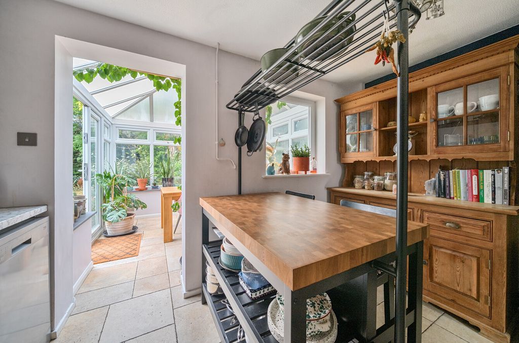 Property photo 3 of 12 1343490-9-68A7623...