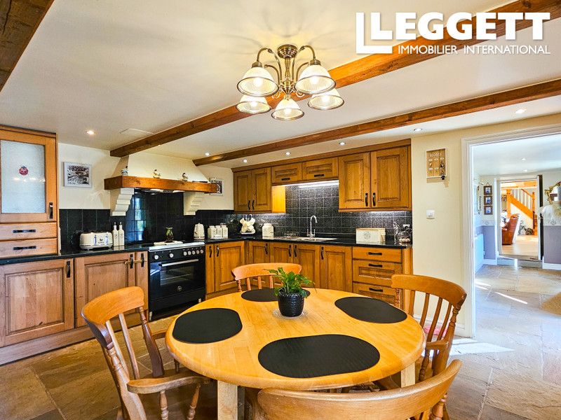 Property photo 3 of 10