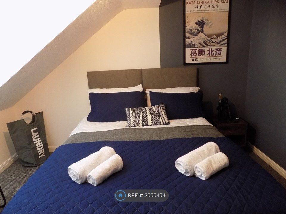 Property photo 2 of 12 Bedroom