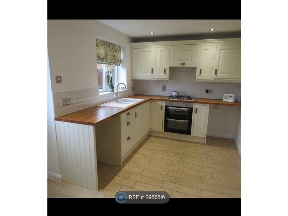 Property photo 3 of 10 Kitchen Diner