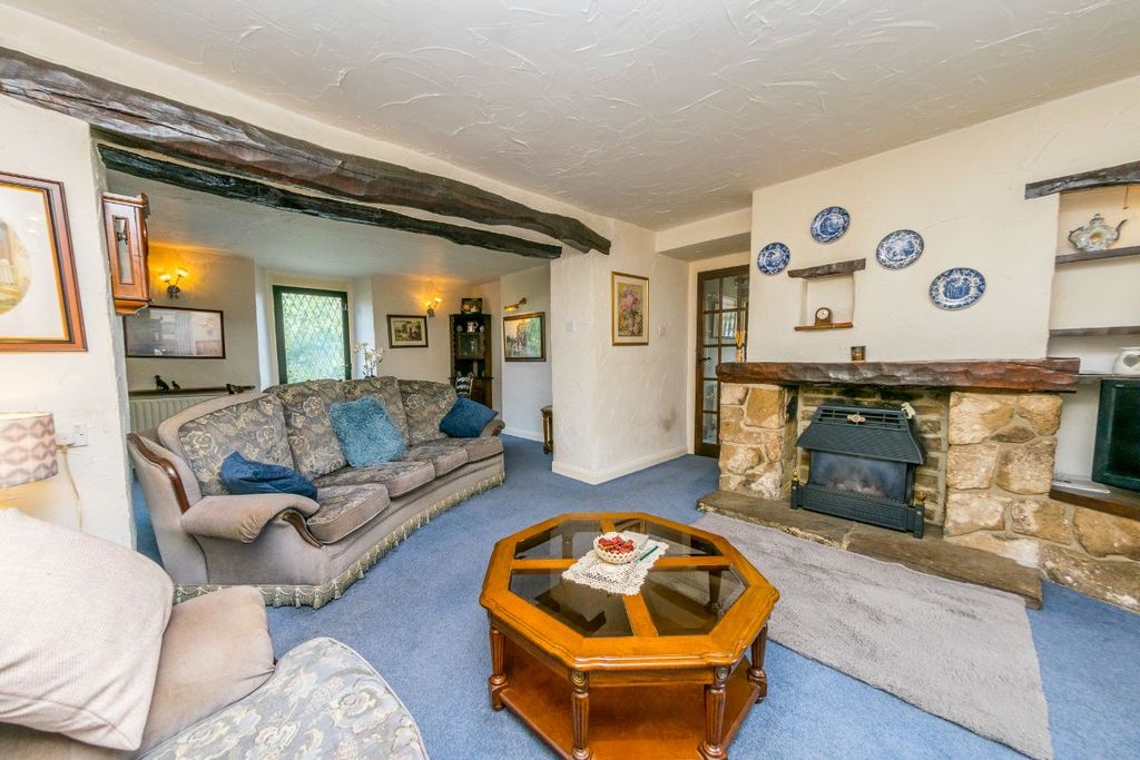 Property photo 3 of 47