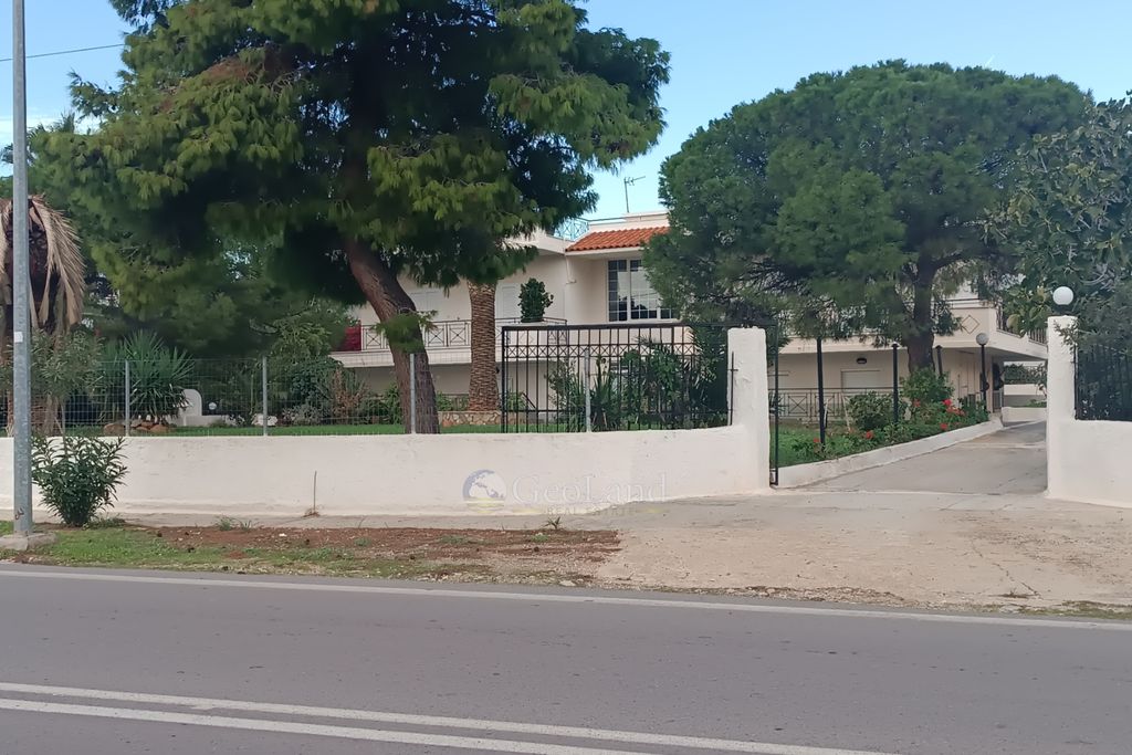 Property photo 3 of 48