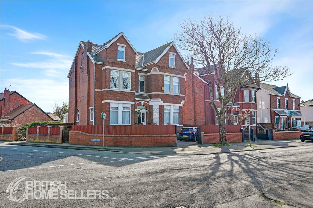 Property photo 1 of 16 Picture No. 10