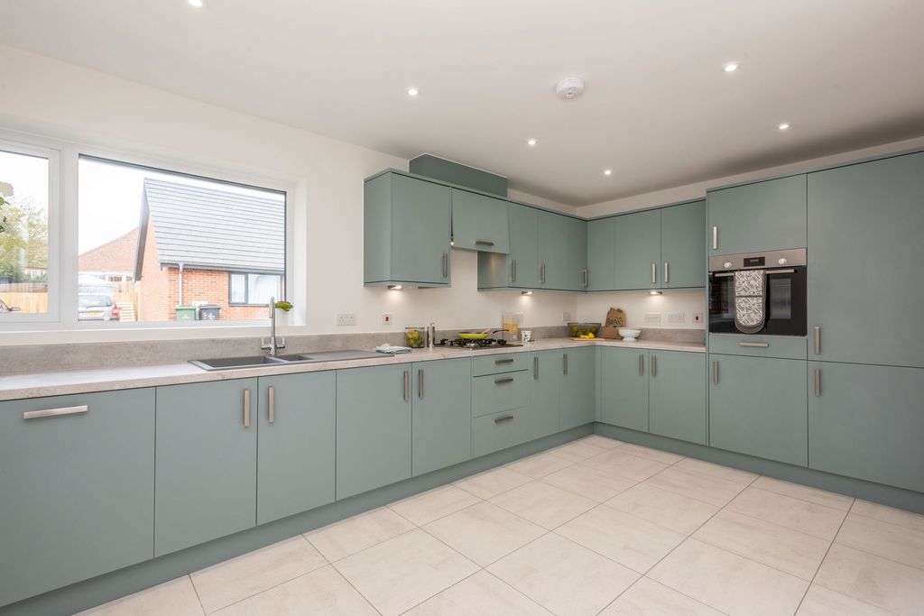 Property photo 2 of 15