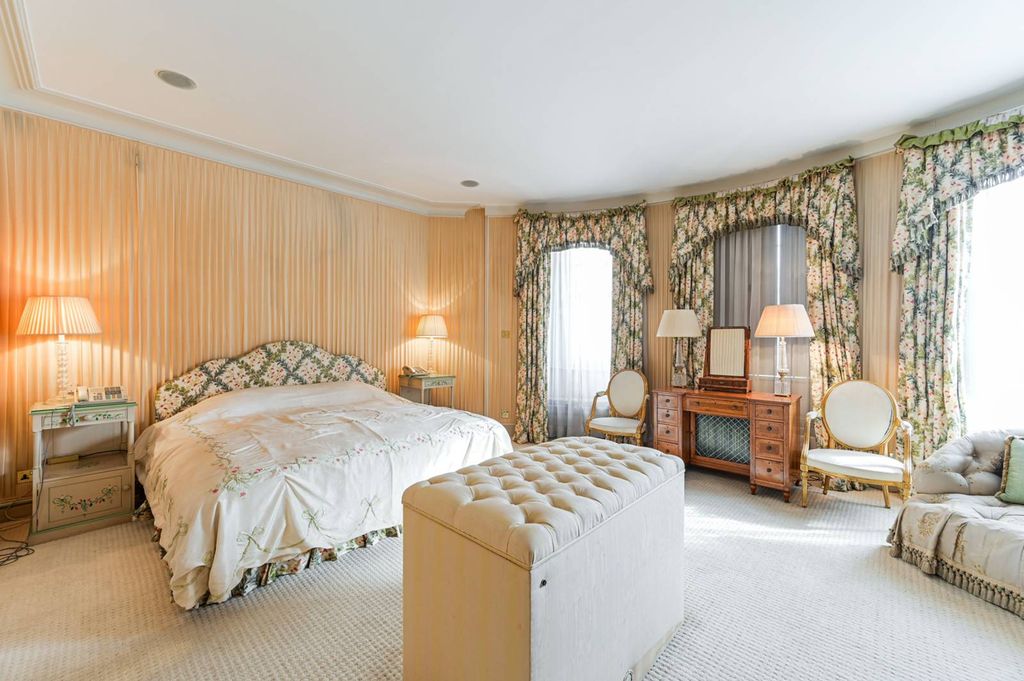 Additional image 15 of 6 bed terraced house to rentUpper Grosvenor Street, Mayfair, London W1K