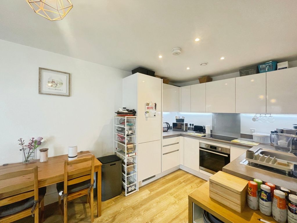 Property photo 3 of 12 Pbox-Img.Jpg