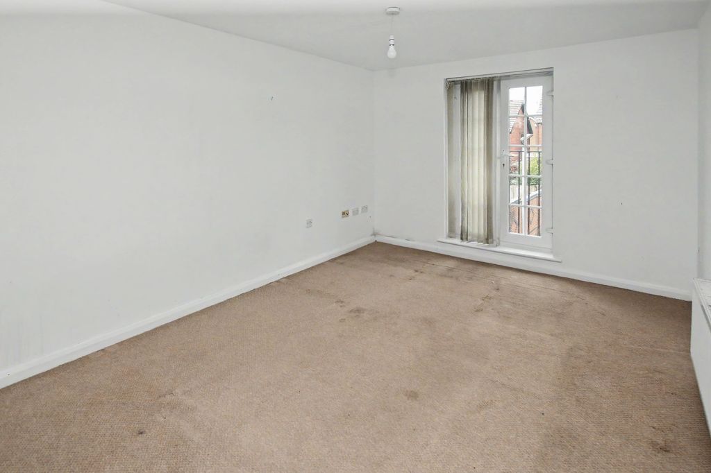 Property photo 2 of 6