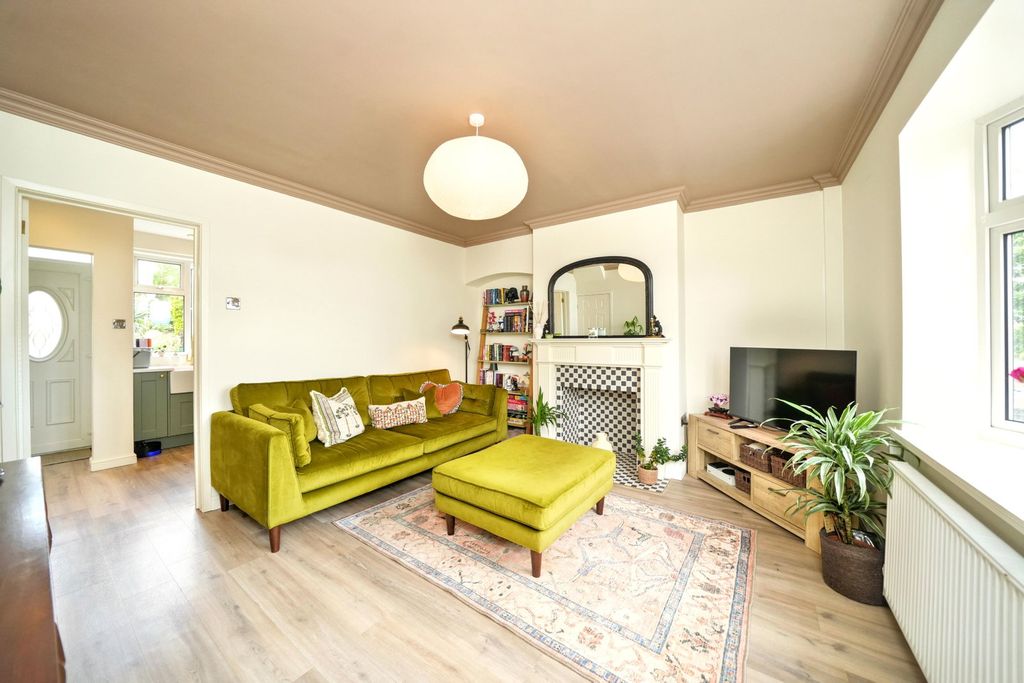 Property photo 2 of 49
