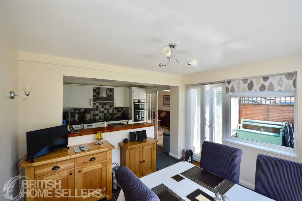 Property photo 3 of 17 Picture No. 15