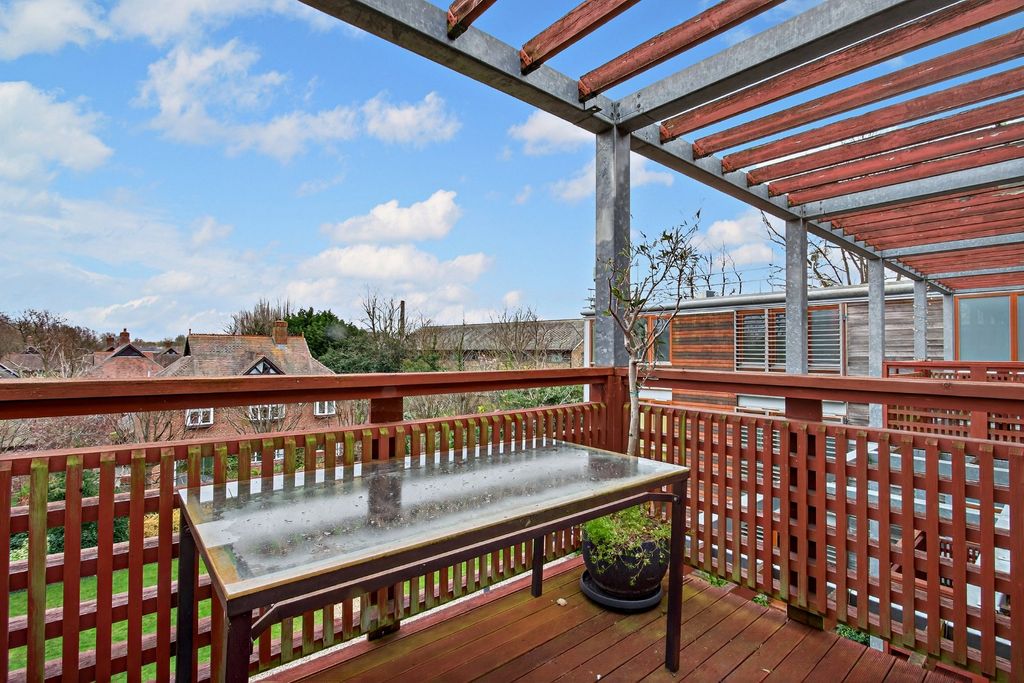 Additional image 10 of 2 bed flat for saleMeadowcroft, Cambridge, Cambridgeshire CB4