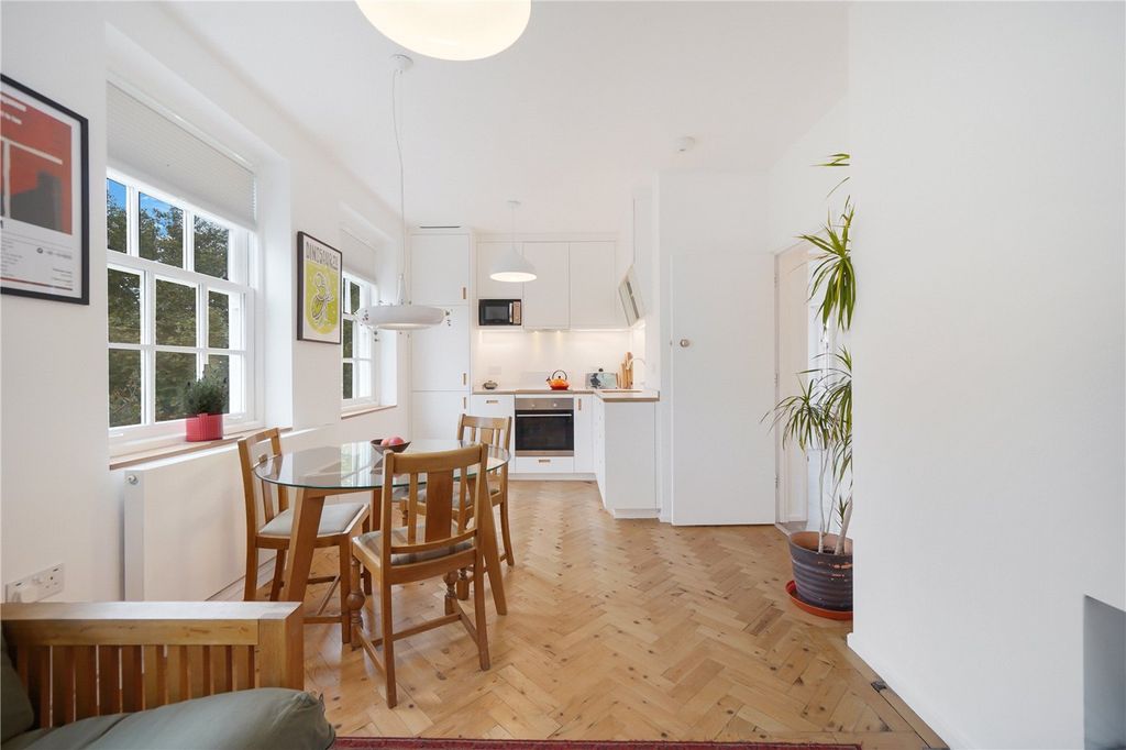 Property photo 3 of 15 Picture No. 13