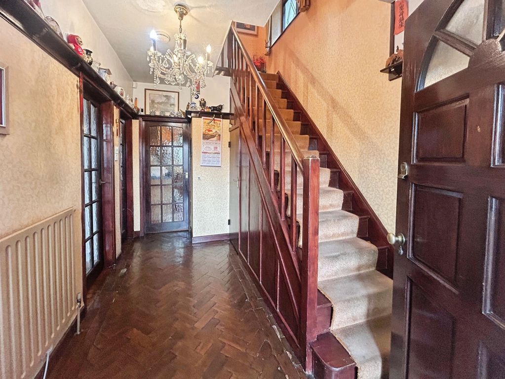 Property photo 2 of 15 Hallway