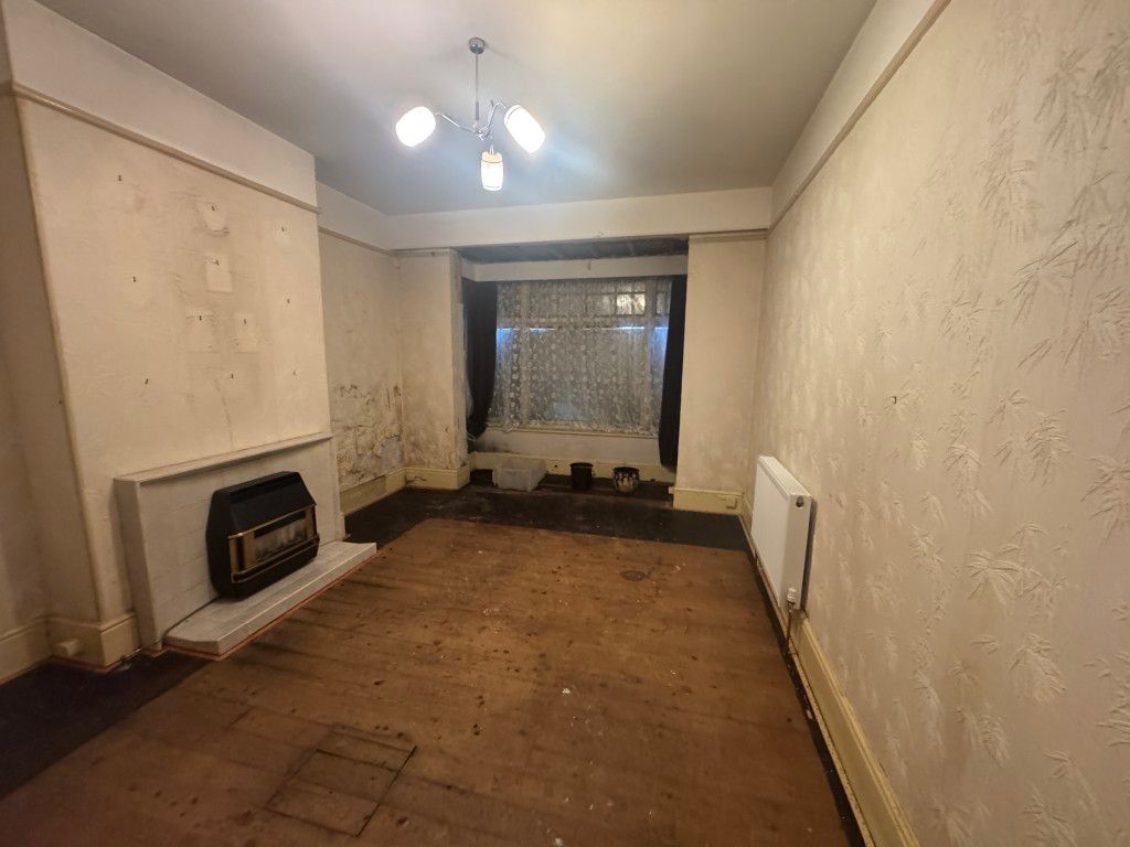 Property photo 2 of 10 Dining Room
