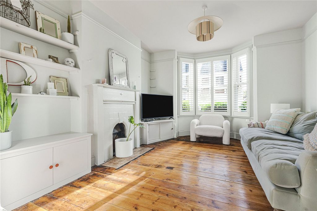 Property photo 2 of 20 Picture No. 37