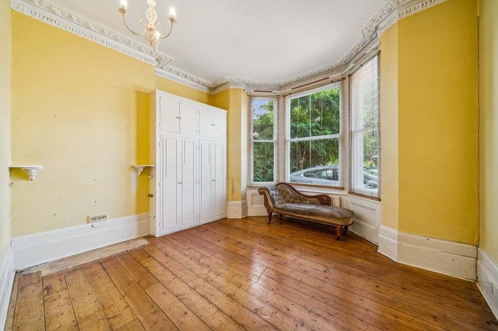Property photo 3 of 16