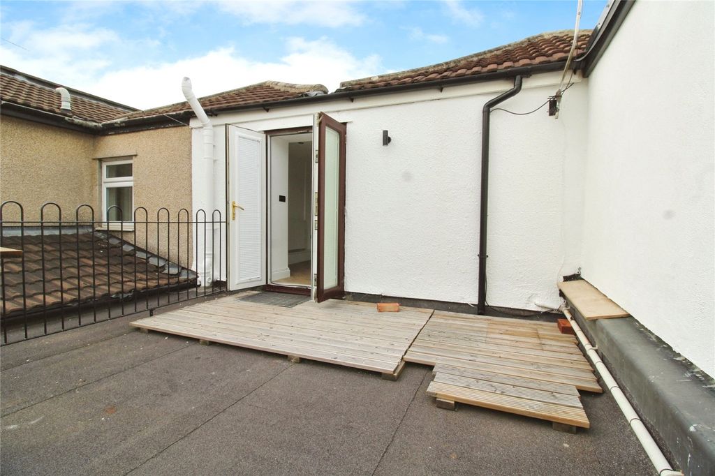 Property photo 2 of 10 Picture No. 02
