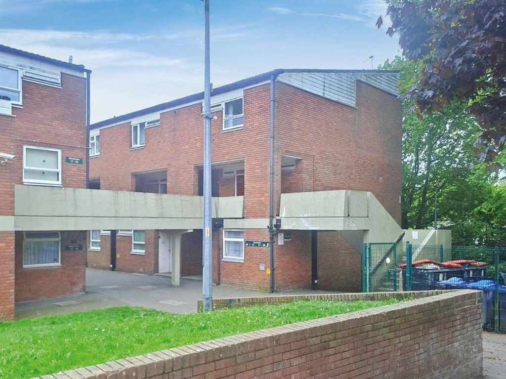 Property photo 1 of 12