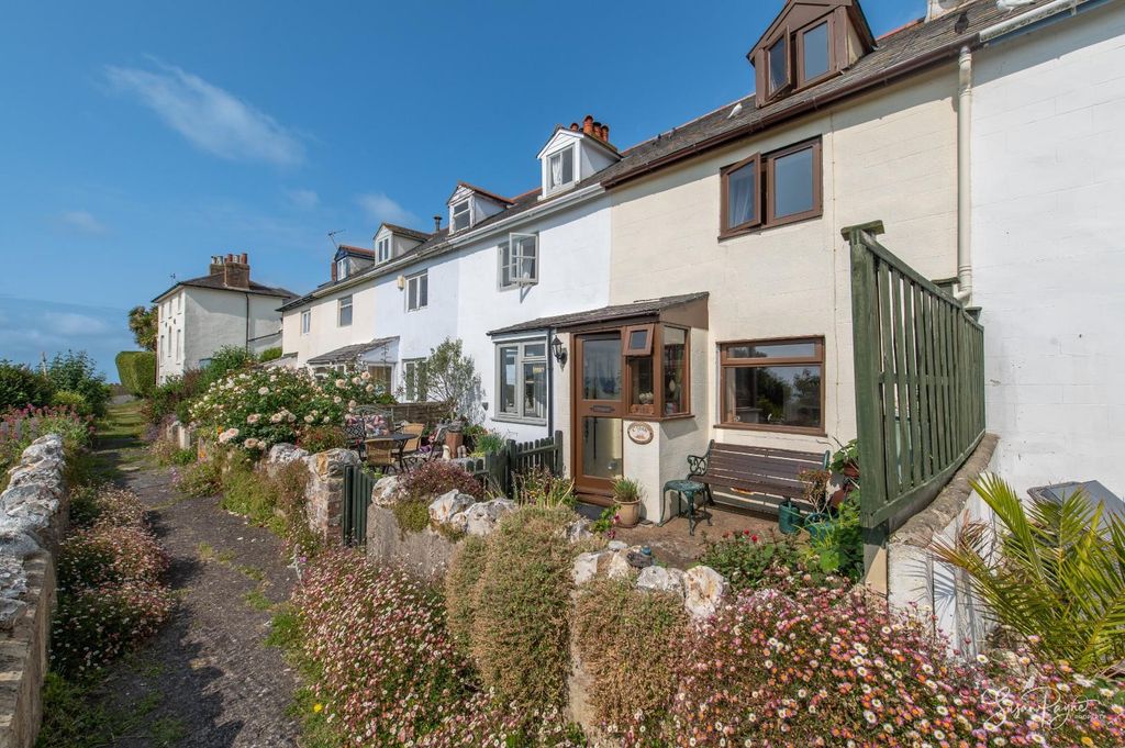Property photo 3 of 32 Welcome To 5 St Catherines View