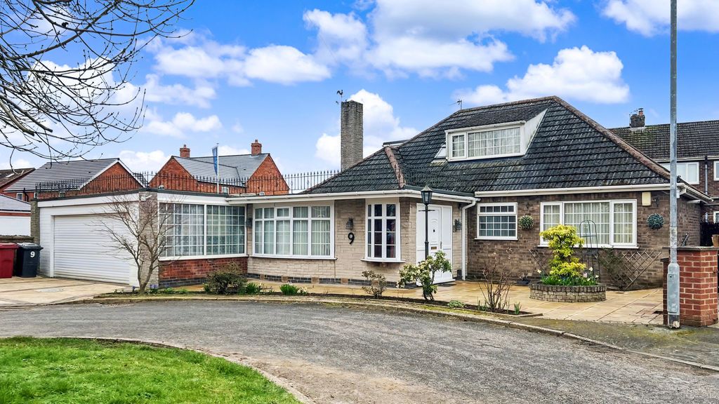 Property photo 1 of 26 Photo 3