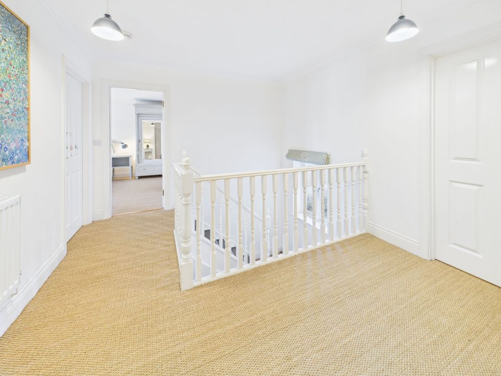 Additional image 19 of 4 bed detached house for saleWychwood Close, Charlbury, Chipping Norton OX7